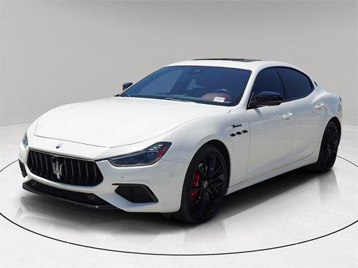2023 Maserati Ghibli Modena