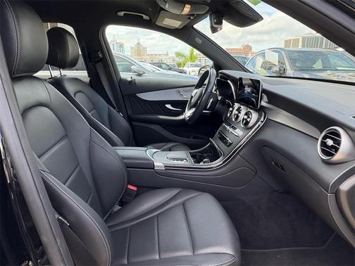 2022 Mercedes-Benz GLC 300 Base