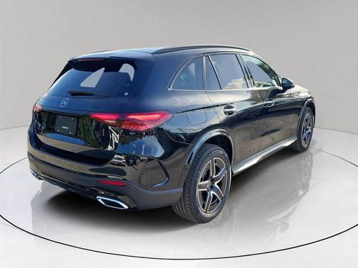 Obsidian Black 2026 Mercedes-Benz GLC 300 Base