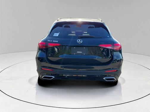 Obsidian Black 2026 Mercedes-Benz GLC 300 Base