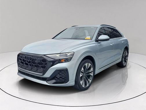 Satellite Silver Metallic 2025 Audi Q8 55 Premium