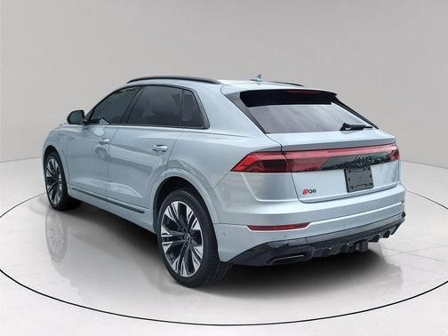 Satellite Silver Metallic 2025 Audi Q8 55 Premium