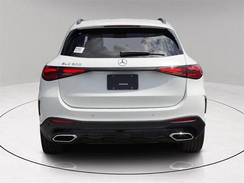 2025 Mercedes-Benz GLC 300 Base