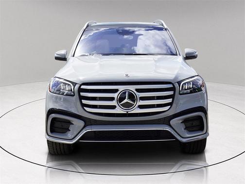 2026 Mercedes-Benz GLS 450