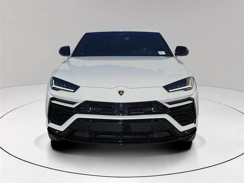 2022 Lamborghini Urus Base