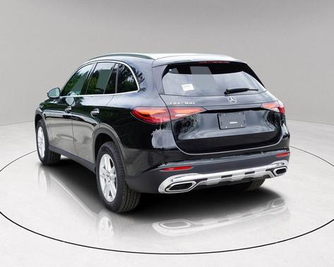 2025 Mercedes-Benz GLC 300 Base