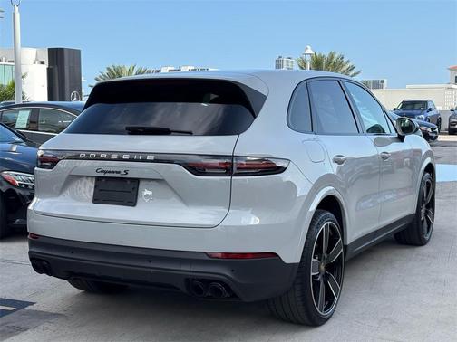 2021 Porsche Cayenne S