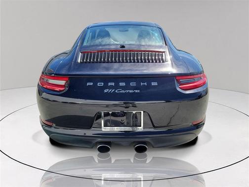 2017 Porsche 911 Carrera
