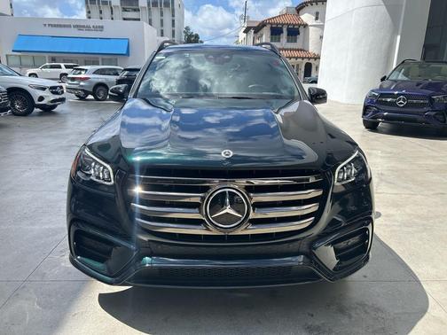 Emerald Green Metallic 2024 Mercedes-Benz GLS 450 4MATIC