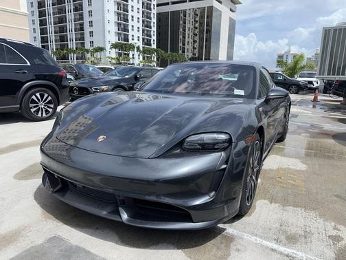 2020 Porsche Taycan Turbo