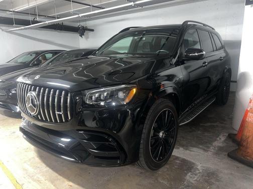 Obsidian Black Metallic 2022 Mercedes-Benz AMG GLS 63 Base 4MATIC