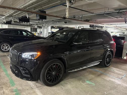 2022 Mercedes-Benz AMG GLS 63 Base 4MATIC