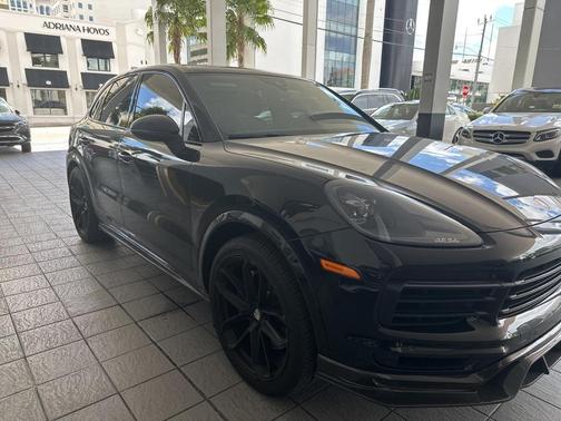 2023 Porsche Cayenne Base
