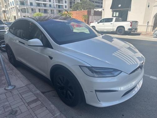 2023 Tesla Model X Base