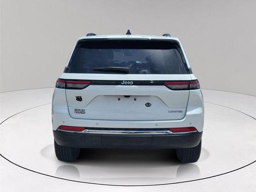 Bright White Clearcoat 2023 Jeep Grand Cherokee Limited