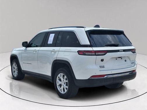 Bright White Clearcoat 2023 Jeep Grand Cherokee Limited