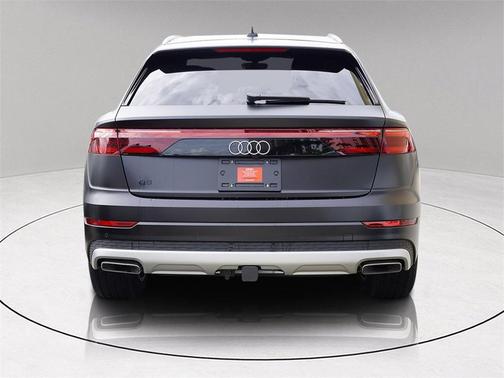 2025 Audi Q8 55 Premium