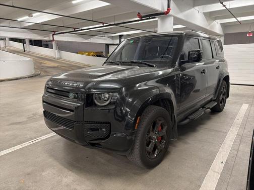 2020 Land Rover Defender 110 SE