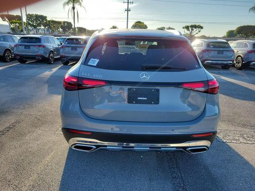 Alpine 2026 Mercedes-Benz GLC 300 Base