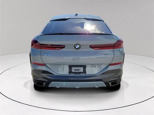 2025 BMW X6 xDrive40i