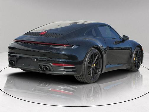 2021 Porsche 911 Carrera