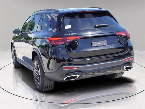 2026 Mercedes-Benz GLC 300 Base