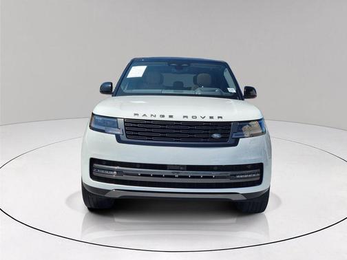 Fuji White 2025 Land Rover Range Rover P400 SE