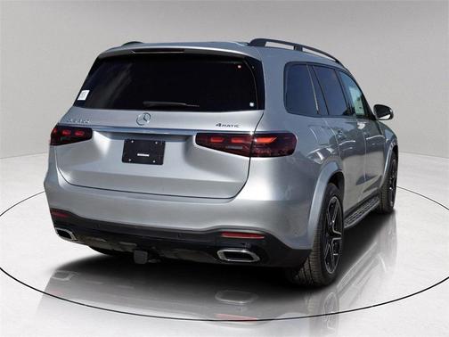 2026 Mercedes-Benz GLS 450 4MATIC