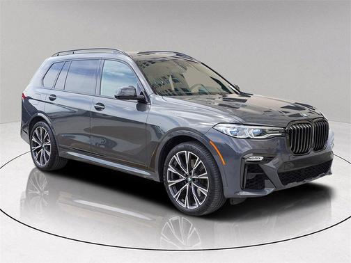 2021 BMW X7 M50i