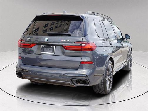 2021 BMW X7 M50i