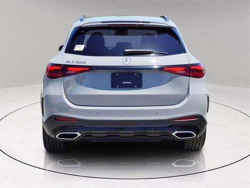 2025 Mercedes-Benz GLC 300 Base