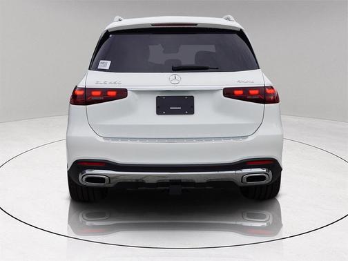 2026 Mercedes-Benz GLS 450 