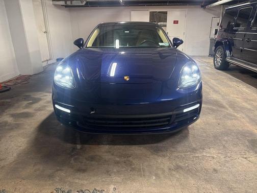 2020 Porsche Panamera 4