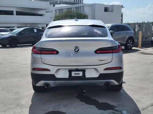 2020 BMW X4 xDrive30i