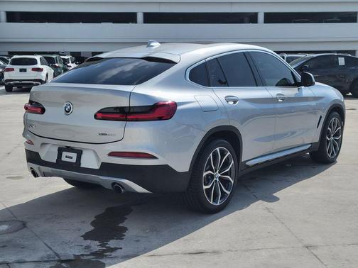 2020 BMW X4 xDrive30i