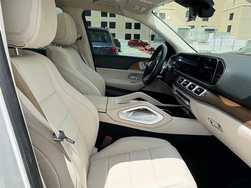 2023 Mercedes-Benz GLS 450 4MATIC