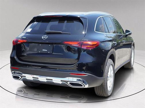 2025 Mercedes-Benz GLC 300 Base