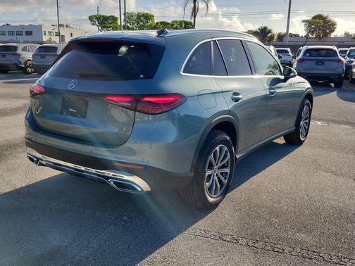 2026 Mercedes-Benz GLC 300 Base