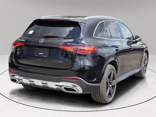 2025 Mercedes-Benz GLC 350e Base 4MATIC