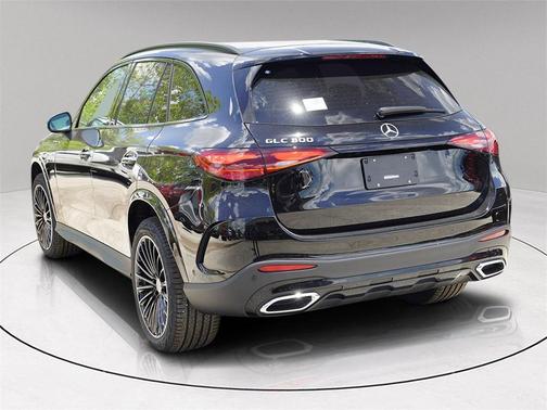 2025 Mercedes-Benz GLC 300 Base