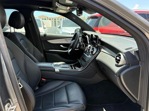 2022 Mercedes-Benz GLC 300 Base
