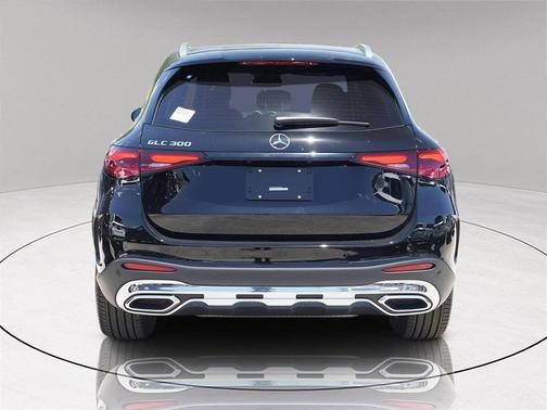2025 Mercedes-Benz GLC 300 Base