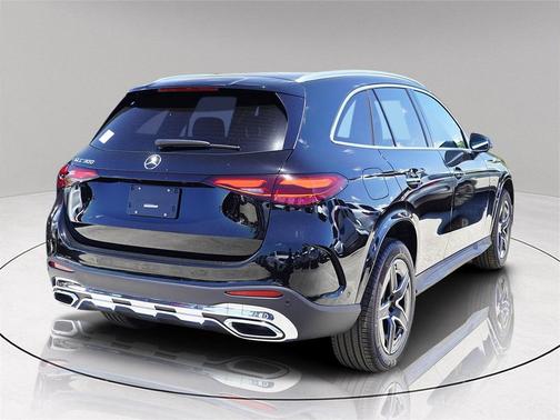 2025 Mercedes-Benz GLC 300 Base