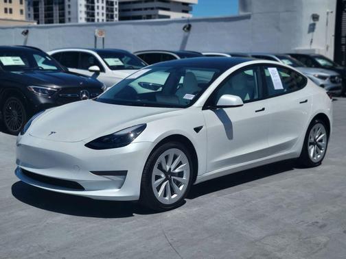 White 2023 Tesla Model 3 Base
