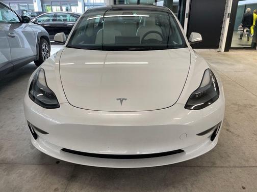 White 2023 Tesla Model 3 Base