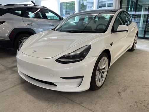 White 2023 Tesla Model 3 Base