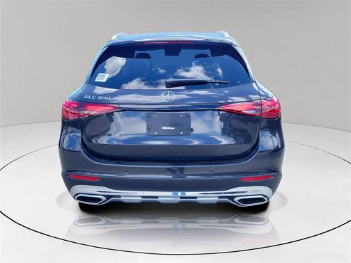 2026 Mercedes-Benz GLC 300 Base