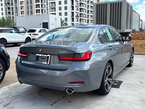2023 BMW 330 i