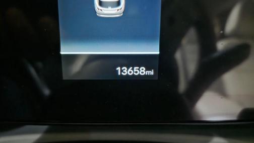 Red 2025 Hyundai TUCSON SE