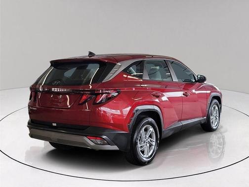 Red 2025 Hyundai TUCSON SE